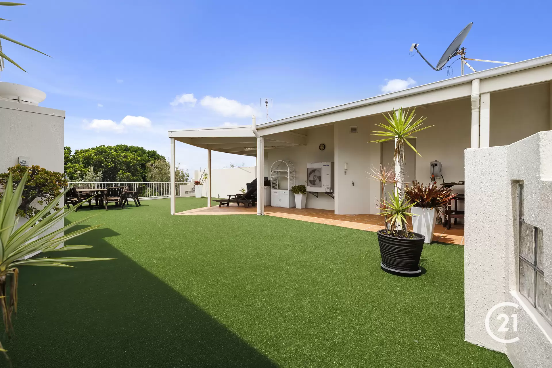Photo #25: 12/60-64 Parkyn Parade, Mooloolaba - Sold by Ray White Noosa