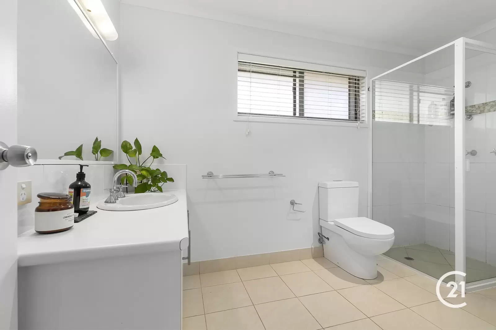 Photo #13: 8/2-4 Solway Drive, Sunshine Beach - Sold by Ray White Noosa