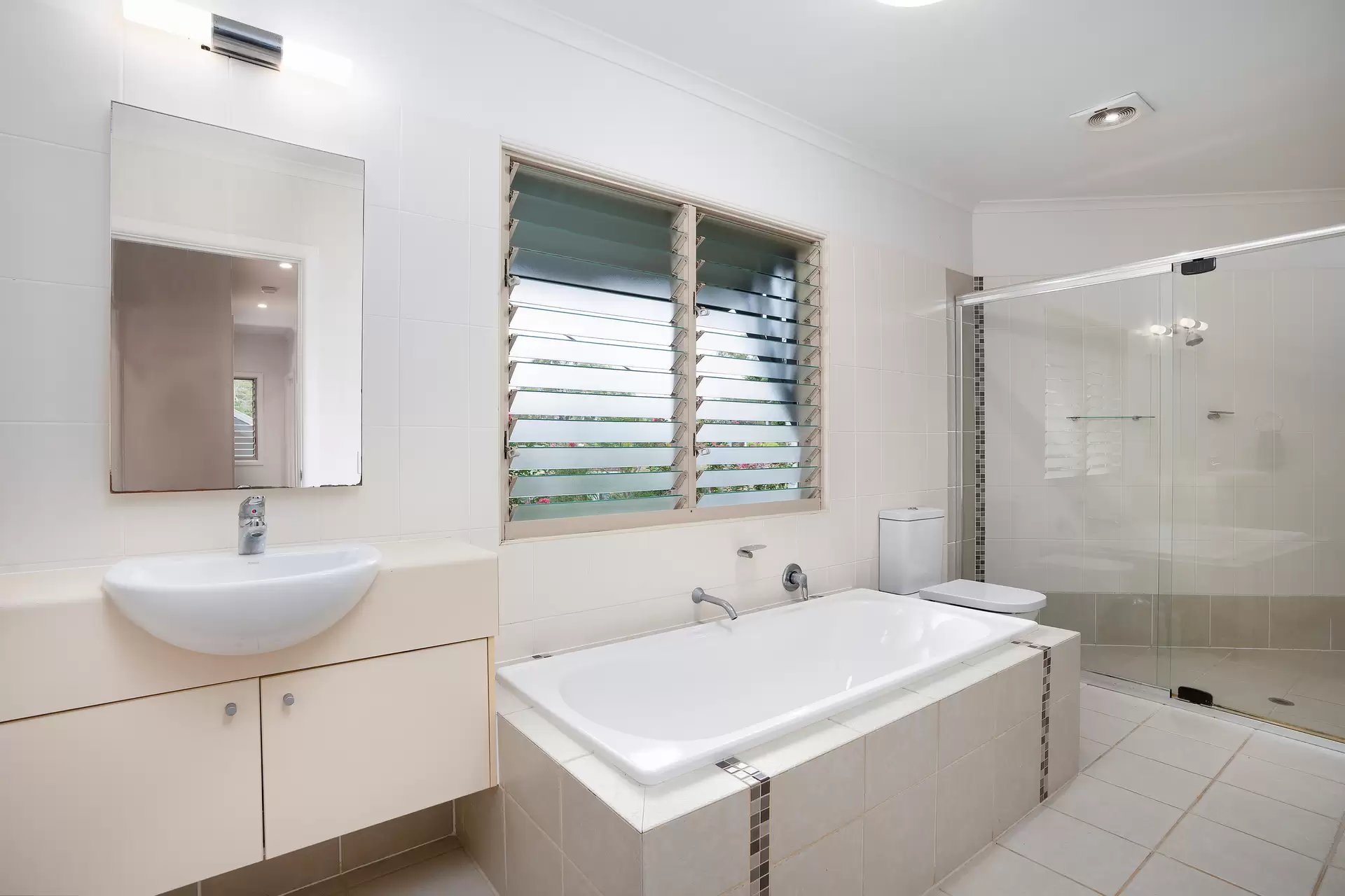 Photo #15: 21 Creek Road, Noosaville - Sold by Ray White Noosa
