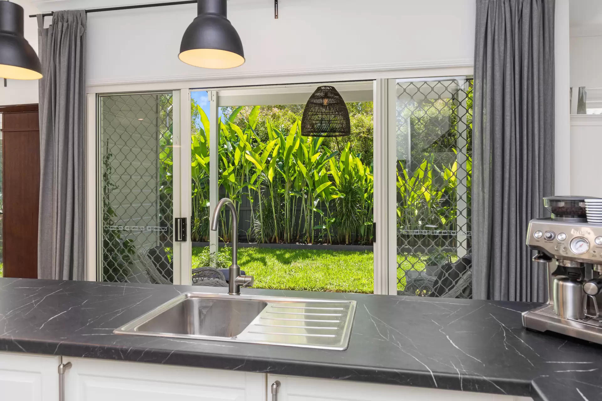 Photo #7: 3/7 Lipton Street, Sunrise Beach - Sold by Ray White Noosa