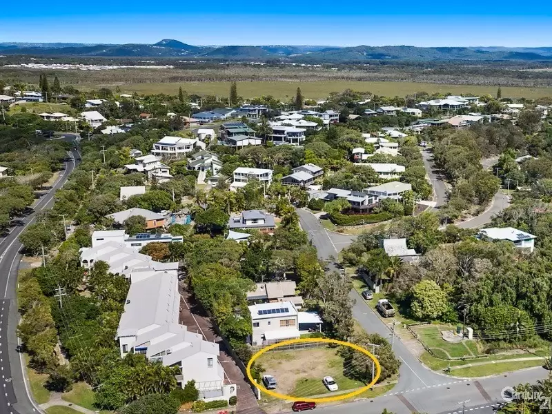 Photo #2: 3 Lowry Street, Peregian Beach - Sold by Ray White Noosa