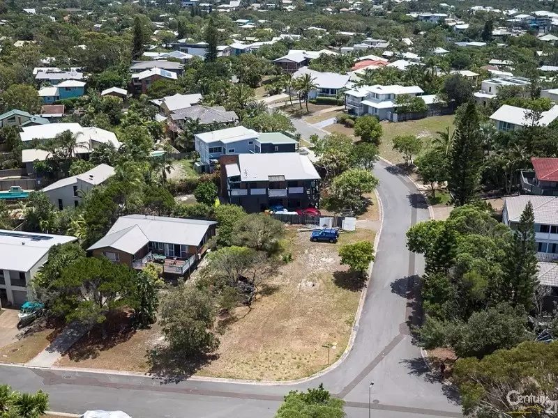 Photo #4: 10 Ridgeway Street, Sunrise Beach - Sold by Ray White Noosa