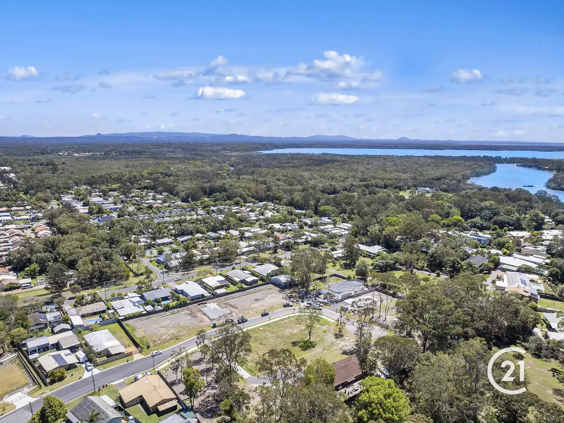 Photo #8: 20 Eagle Drive, Tewantin - Sold by Ray White Noosa