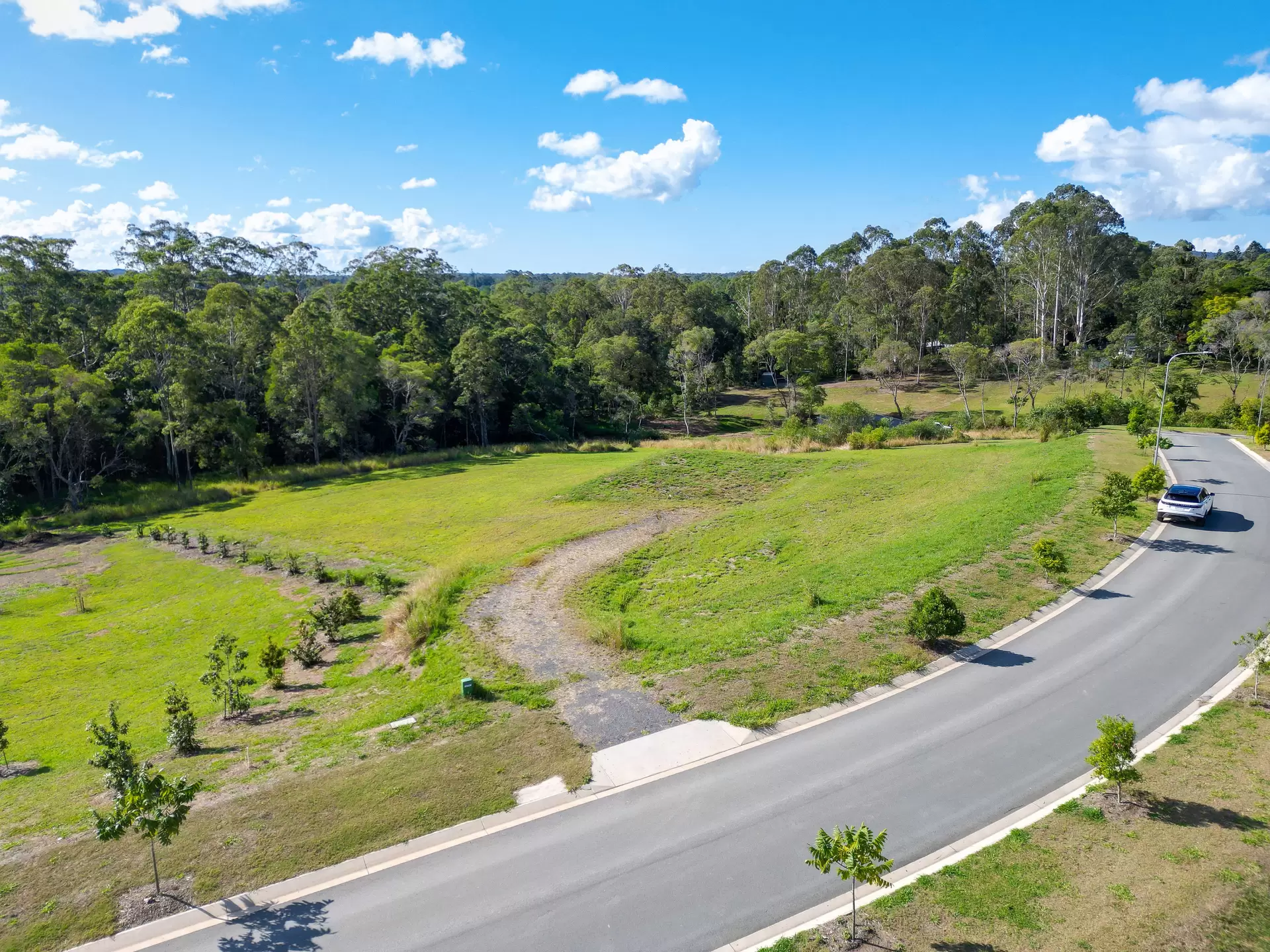 Photo #2: 4 Robin Place, Lake Macdonald - Sold by Ray White Noosa