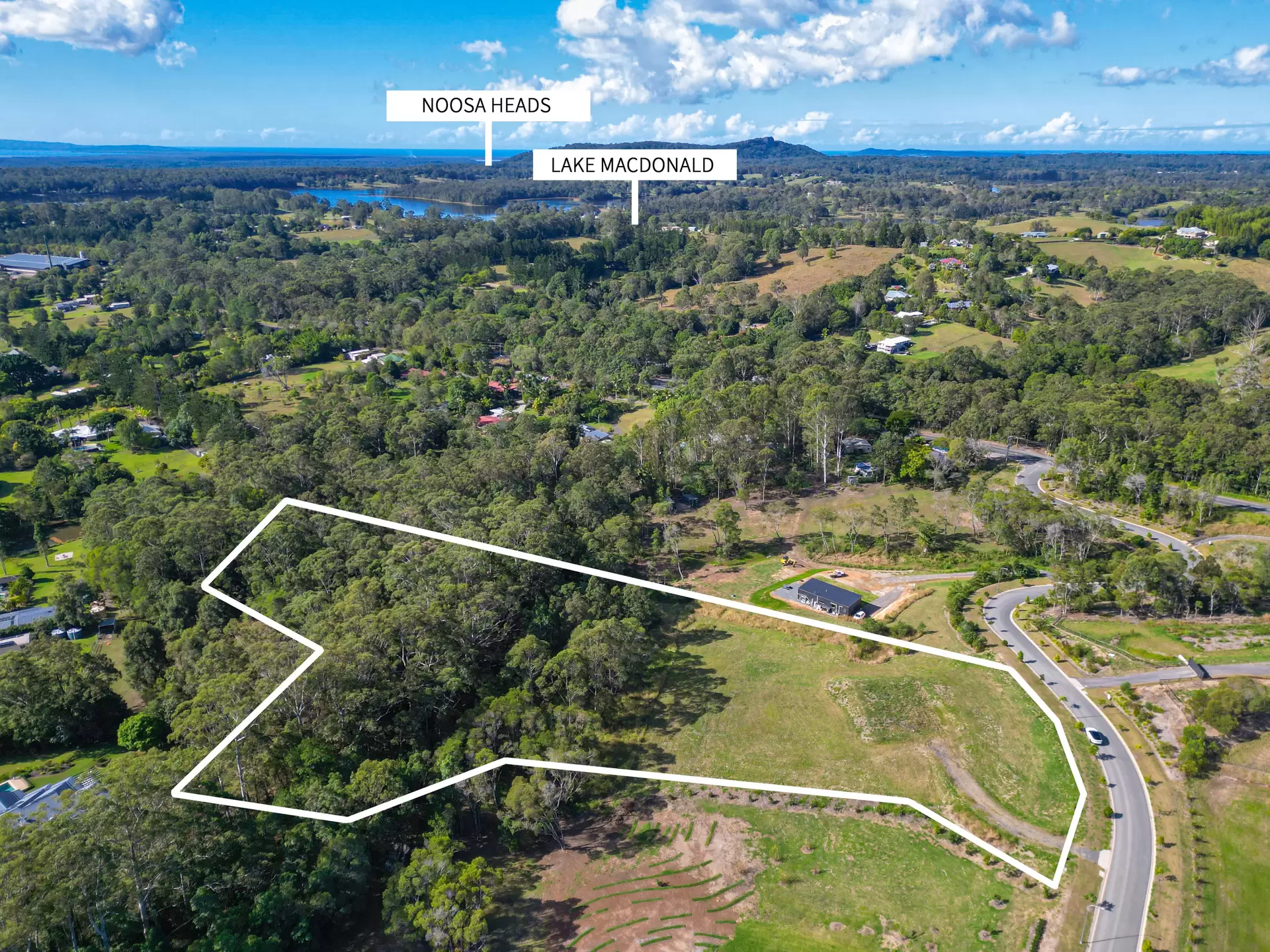 Photo #3: 4 Robin Place, Lake Macdonald - Sold by Ray White Noosa