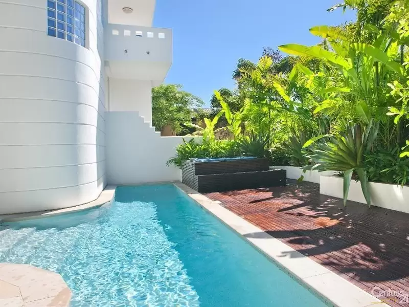 Photo #4: 1/8 Noosa Drive, Noosa Heads - Sold by Ray White Noosa