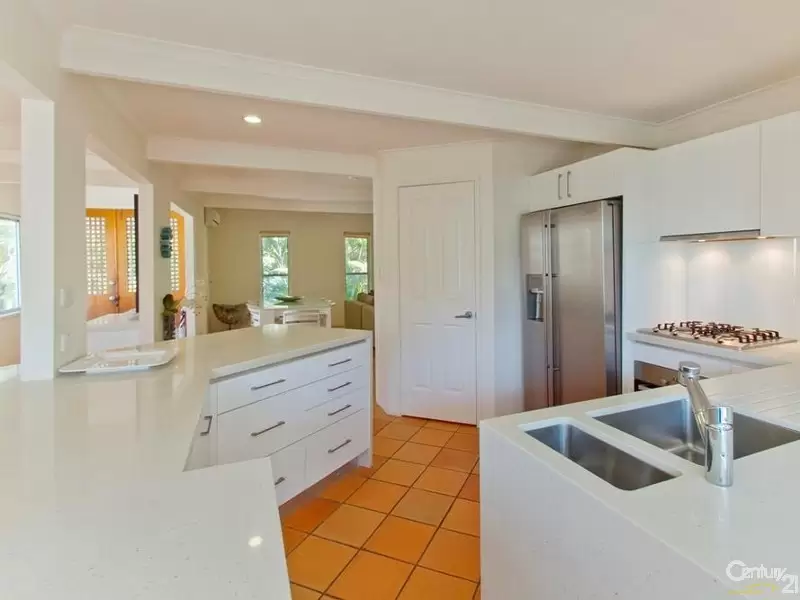 Photo #9: 14 Belmore Terrace, Sunshine Beach - Sold by Ray White Noosa