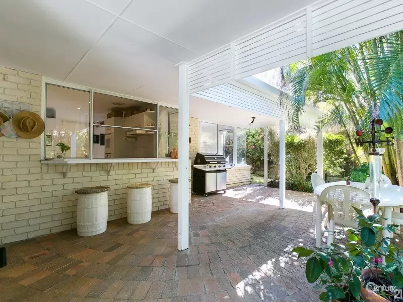 Photo #4: 12 Daybreak Court, Castaways Beach - Sold by Ray White Noosa