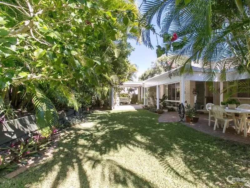 Photo #5: 12 Daybreak Court, Castaways Beach - Sold by Ray White Noosa
