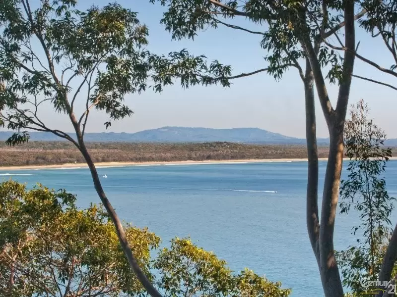 Photo #12: 5 Allambi Rise, Noosa Heads - Sold by Ray White Noosa