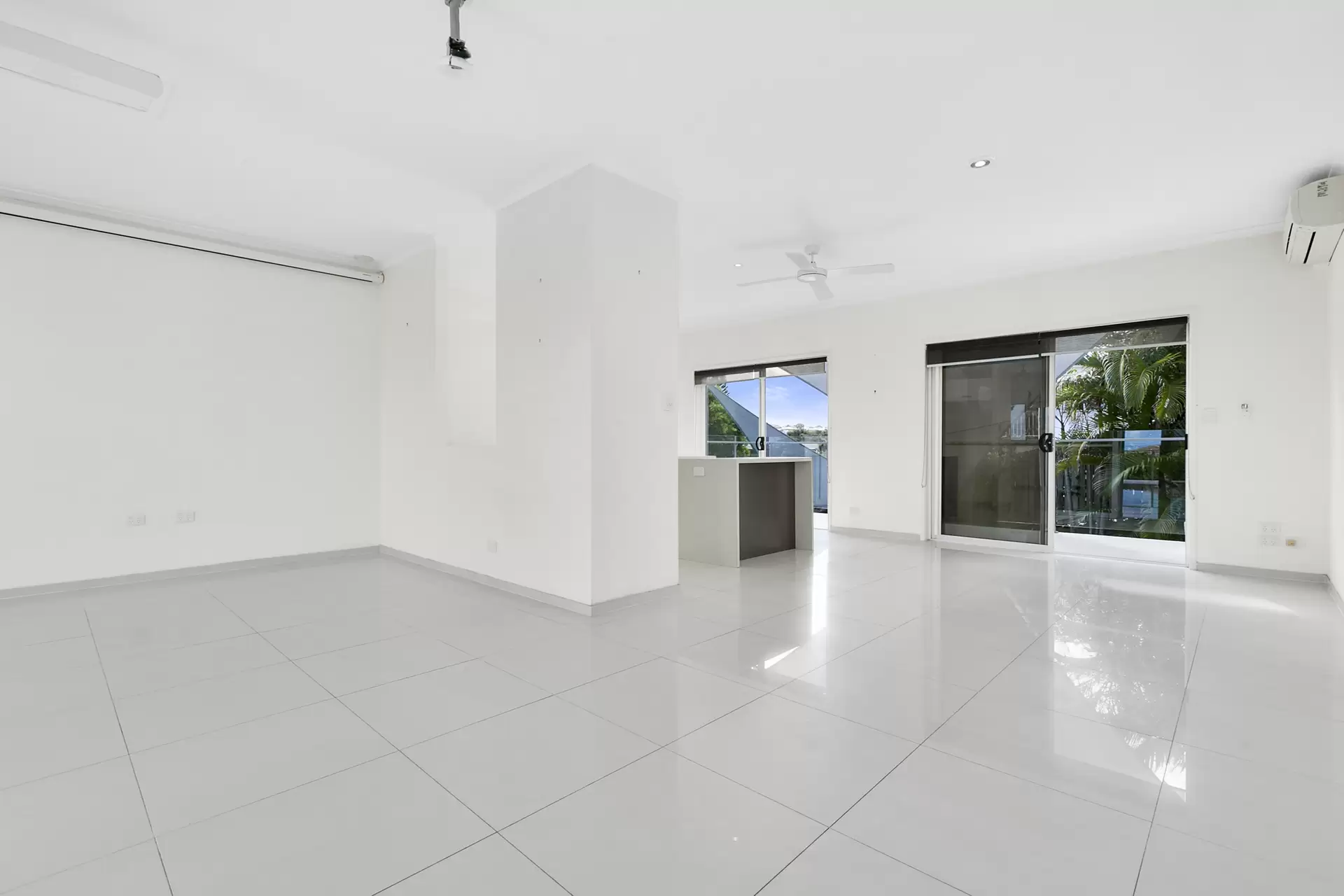 Photo #8: 1/6 Sobraon Street, Sunrise Beach - Sold by Ray White Noosa