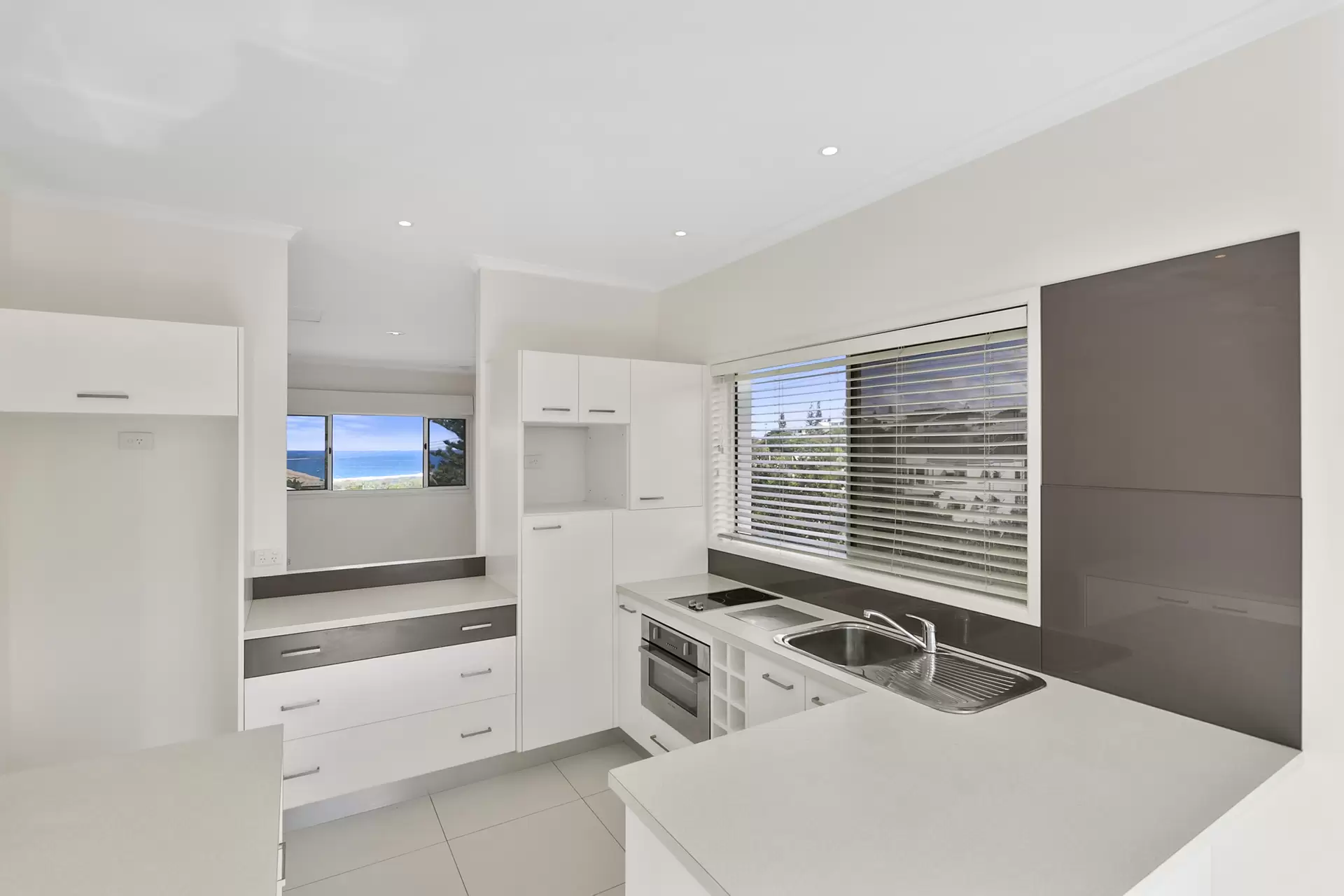 Photo #6: 1/6 Sobraon Street, Sunrise Beach - Sold by Ray White Noosa