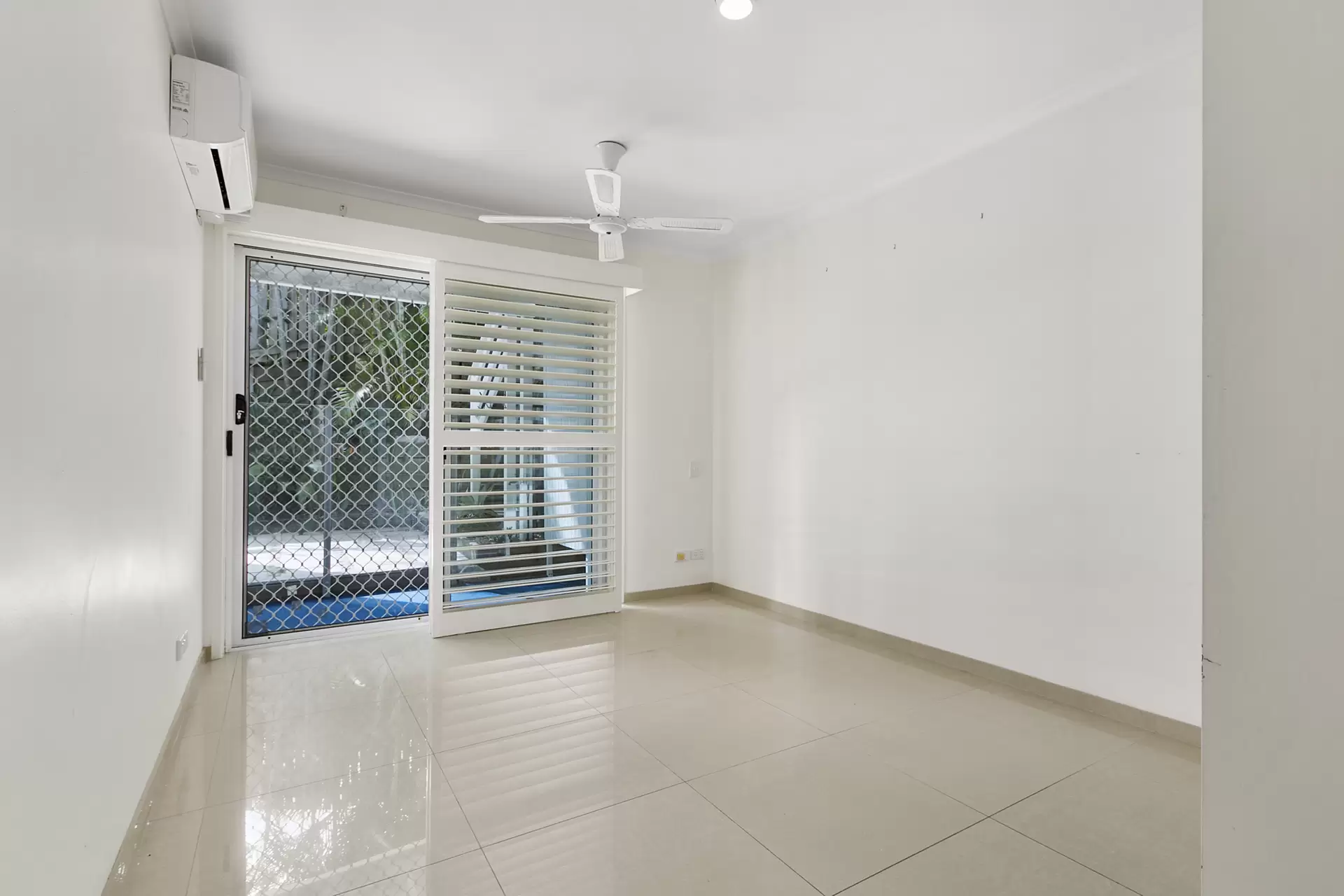 Photo #13: 1/6 Sobraon Street, Sunrise Beach - Sold by Ray White Noosa