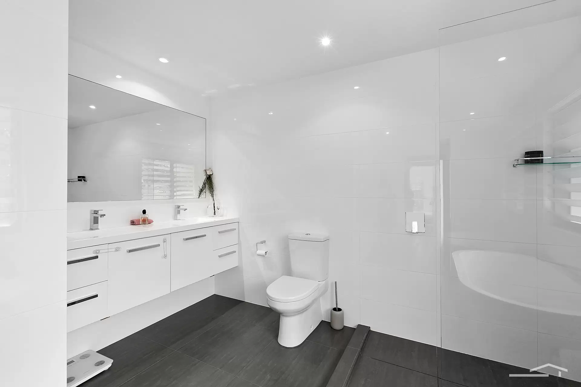 Photo #13: 31 Woodlark Rise, Sunrise Beach - Sold by Ray White Noosa