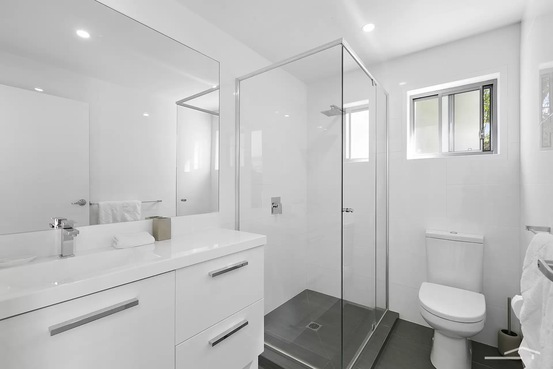 Photo #20: 31 Woodlark Rise, Sunrise Beach - Sold by Ray White Noosa