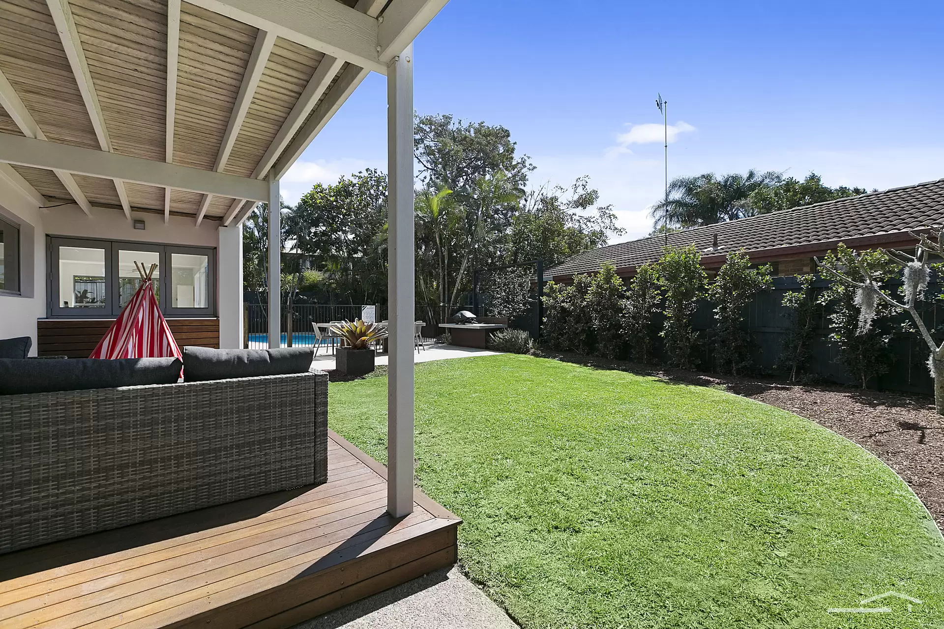 Photo #18: 31 Woodlark Rise, Sunrise Beach - Sold by Ray White Noosa