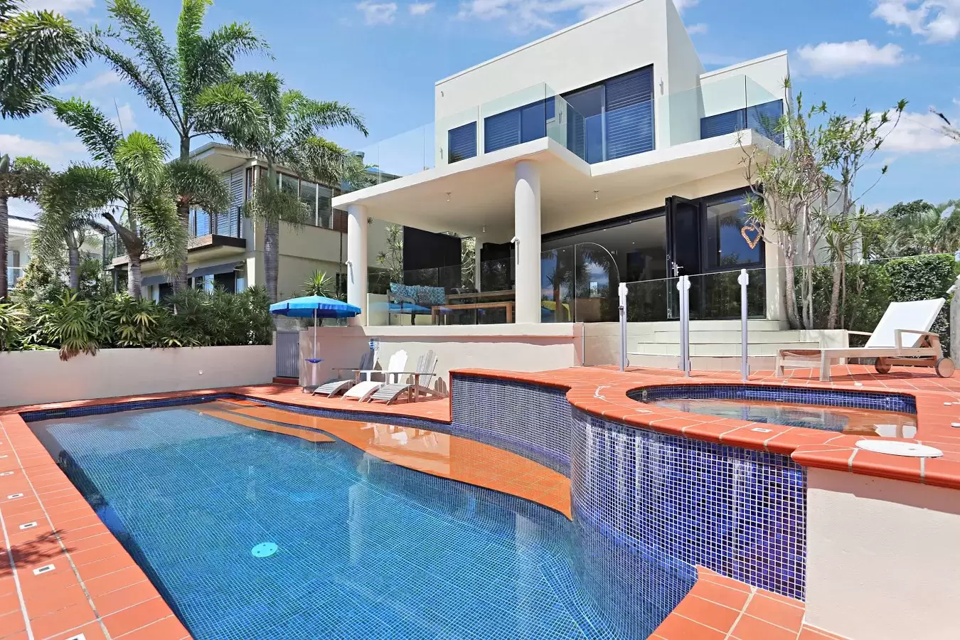 Photo #7: 19 Ross Crescent, Sunshine Beach - Sold by Ray White Noosa
