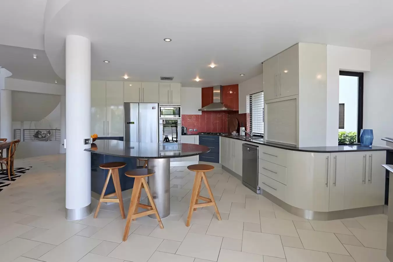 Photo #6: 19 Ross Crescent, Sunshine Beach - Sold by Ray White Noosa