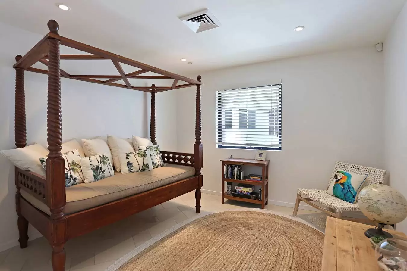 Photo #18: 19 Ross Crescent, Sunshine Beach - Sold by Ray White Noosa