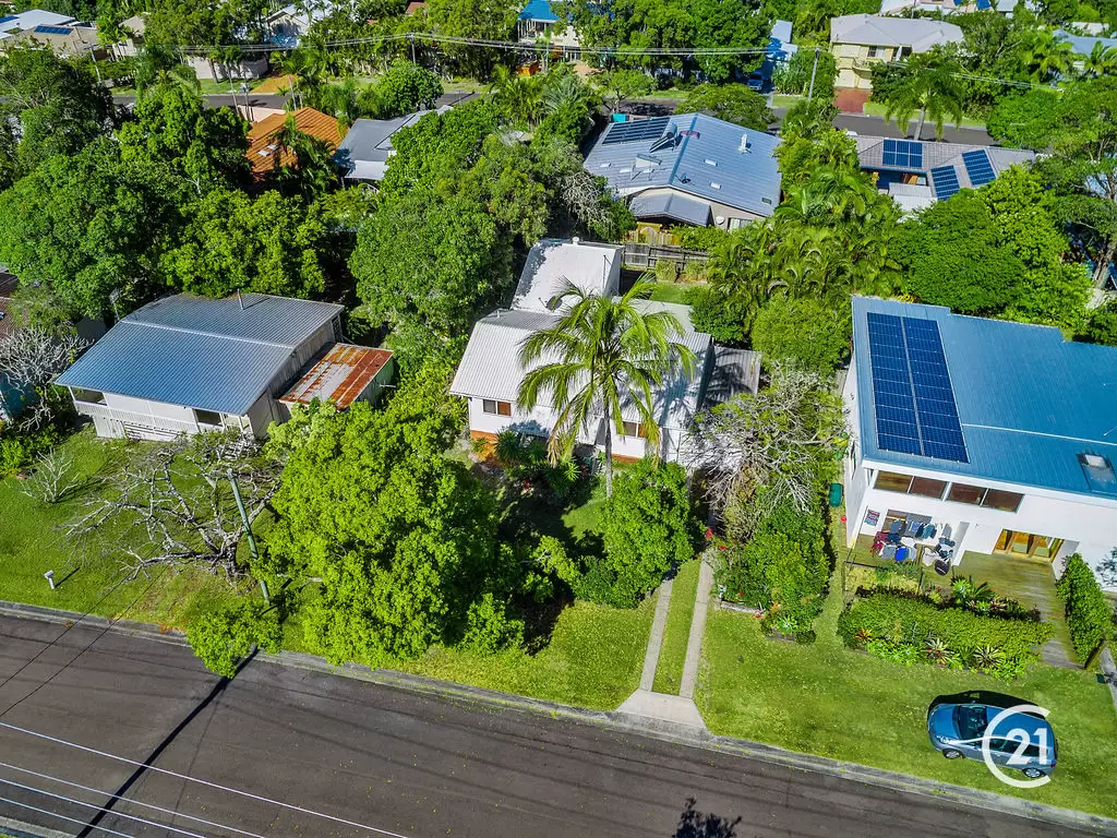 Photo #17: 20 Allambi Terrace, Noosa Heads - Sold by Ray White Noosa
