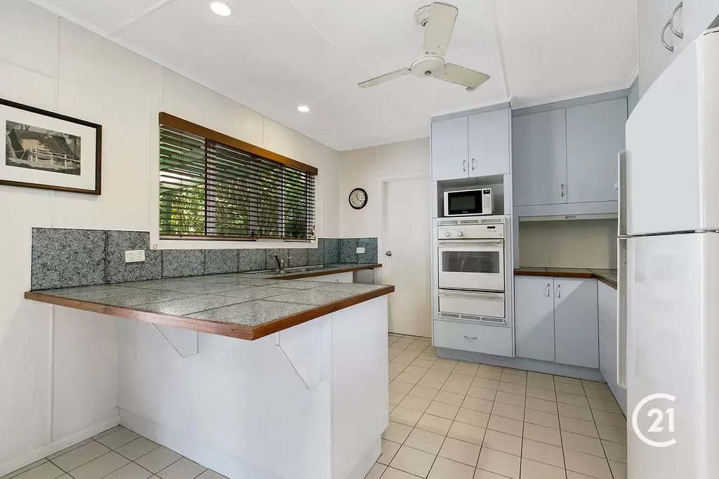 Photo #10: 20 Allambi Terrace, Noosa Heads - Sold by Ray White Noosa