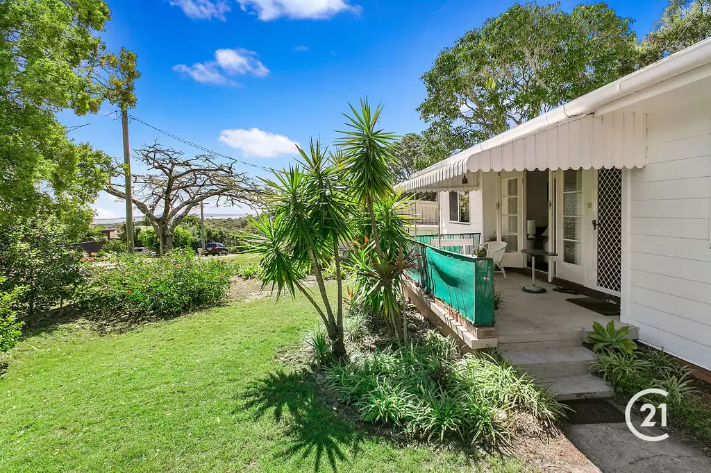 Photo #6: 20 Allambi Terrace, Noosa Heads - Sold by Ray White Noosa