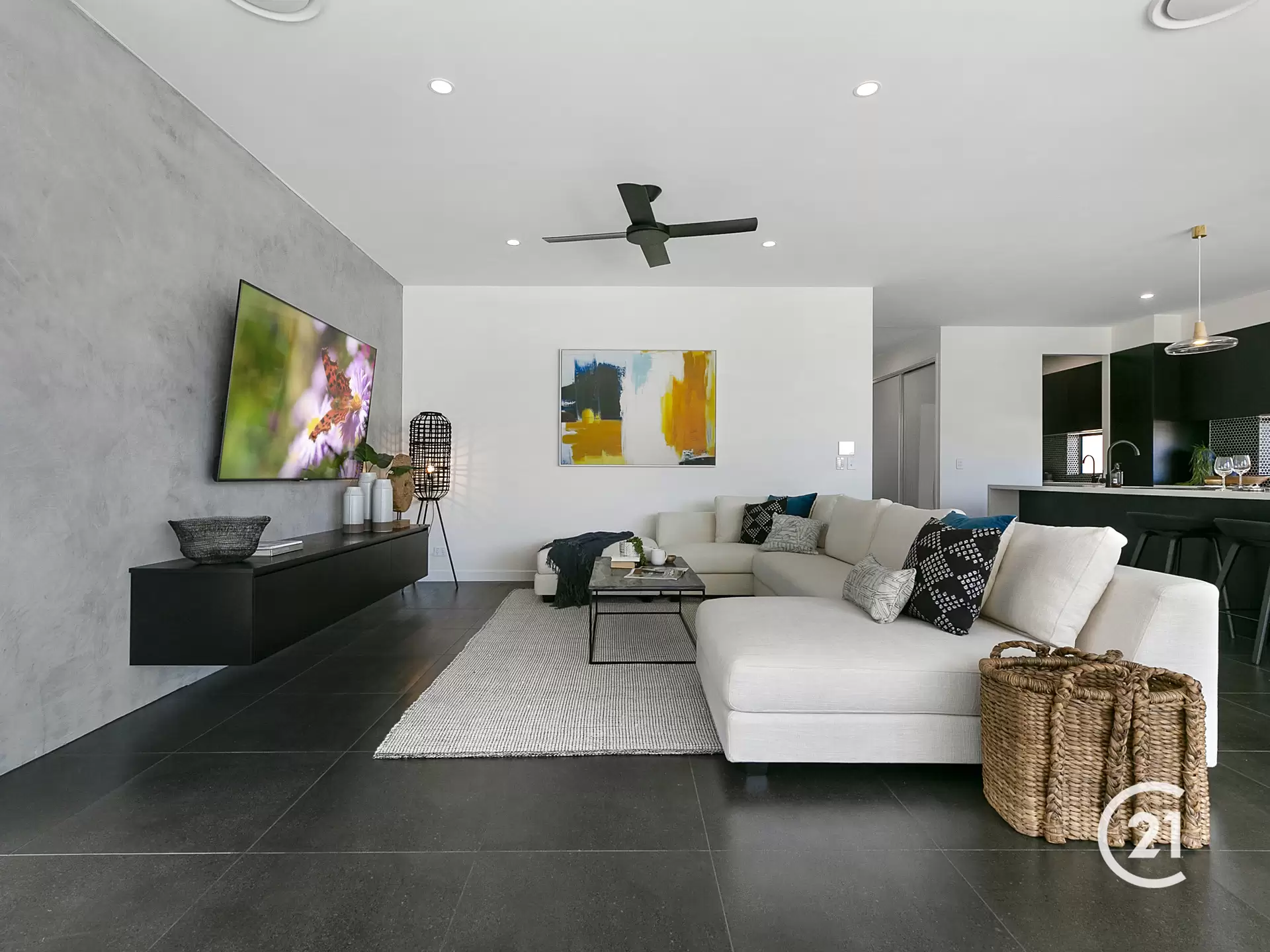Photo #11: 65 Moorindil Street, Tewantin - Sold by Ray White Noosa
