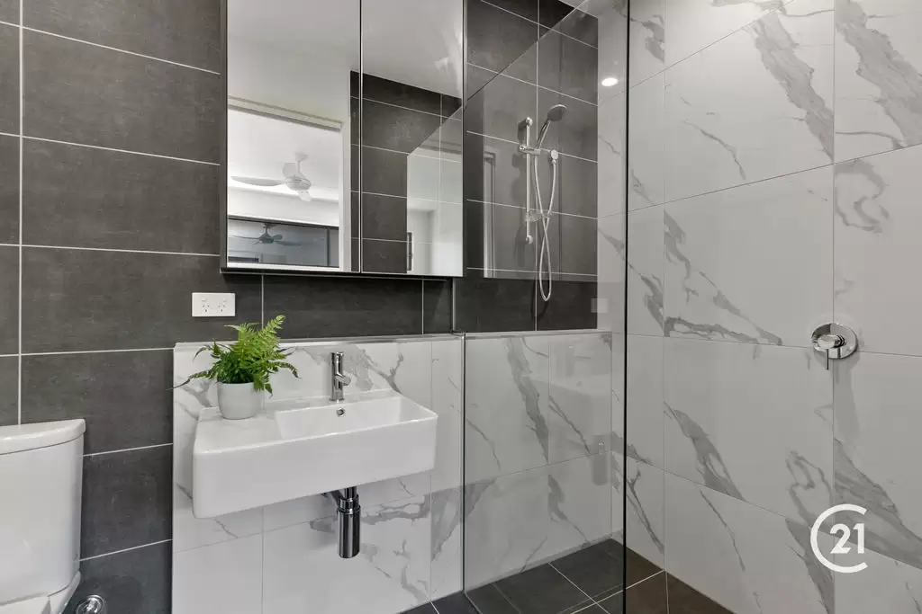 Photo #7: 2/1-3 Tolman Court, Maroochydore - Sold by Ray White Noosa