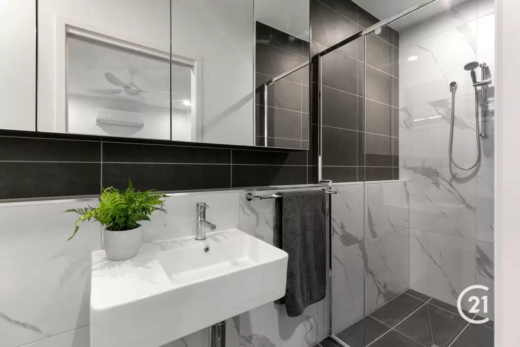 Photo #5: 2/1-3 Tolman Court, Maroochydore - Sold by Ray White Noosa
