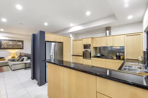 10 Mariners Place, Sunrise Beach Sold by Ray White Noosa - image 8