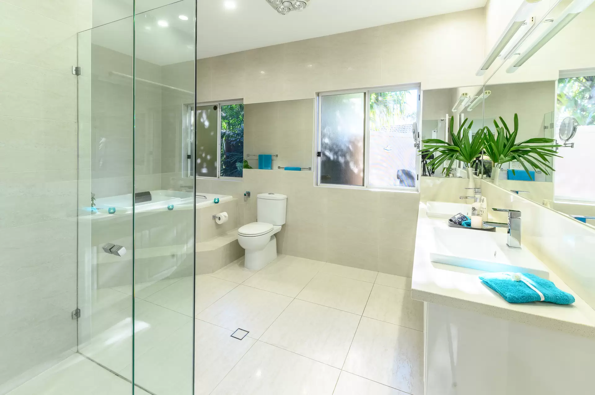 Photo #9: 25 David Street, Noosa Heads - Sold by Ray White Noosa