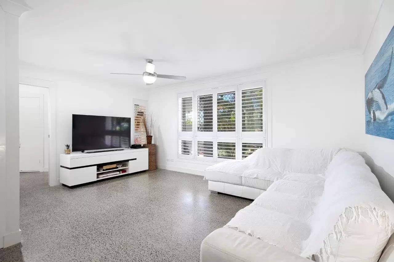 Photo #9: 18 Moonbeam Crescent, Castaways Beach - Sold by Ray White Noosa