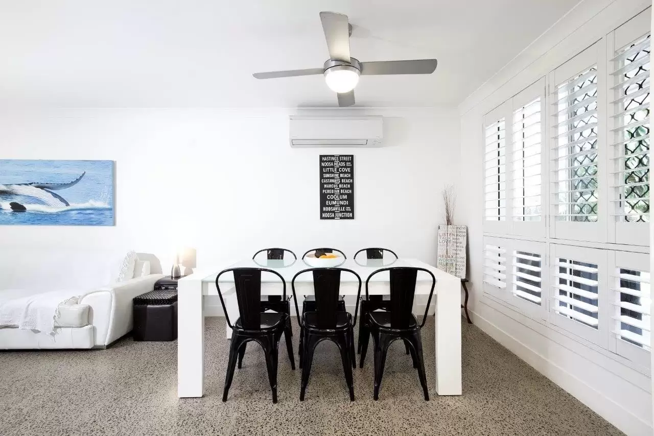 Photo #10: 18 Moonbeam Crescent, Castaways Beach - Sold by Ray White Noosa