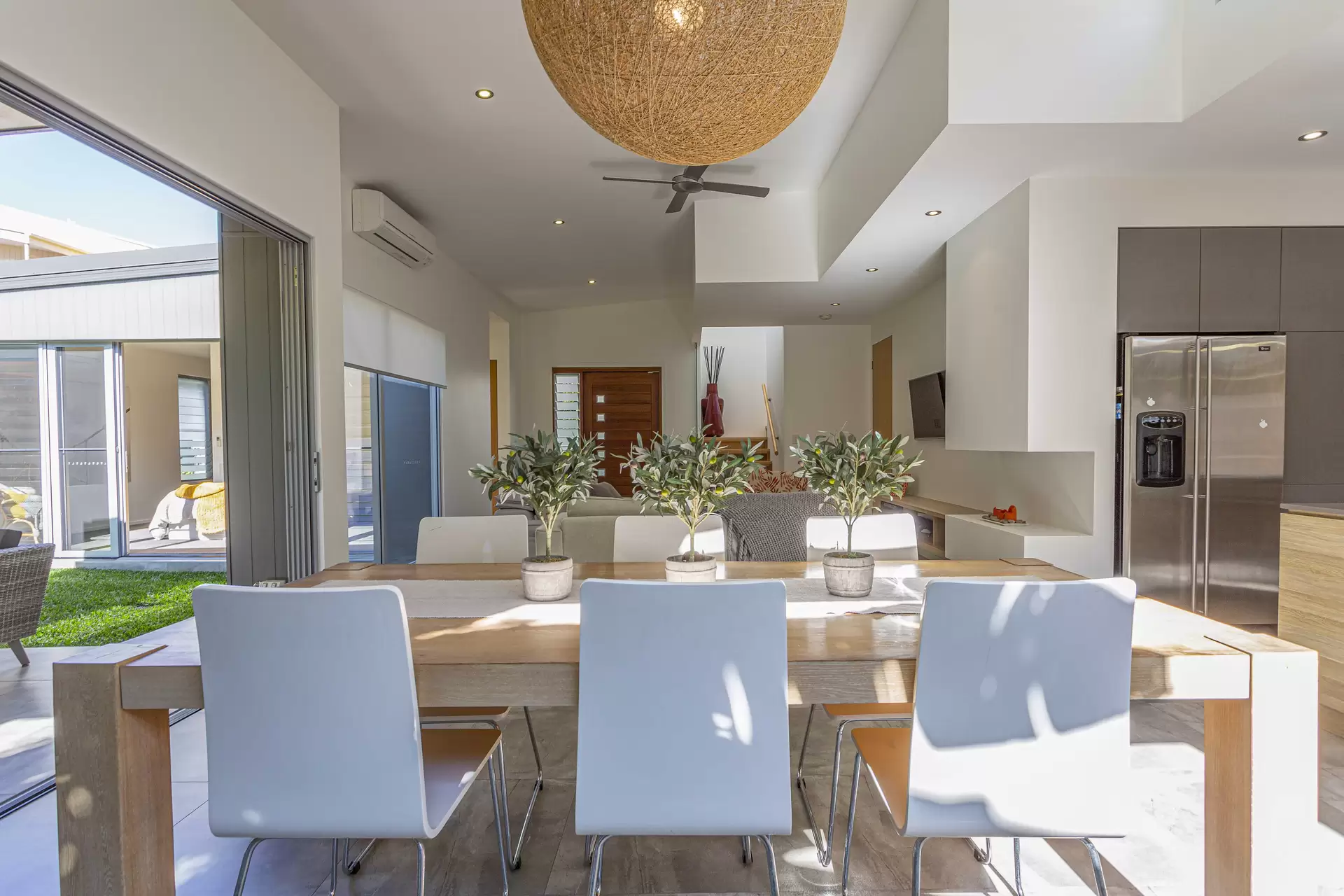Photo #9: 2/6 Second Avenue, Coolum Beach - Sold by Ray White Noosa