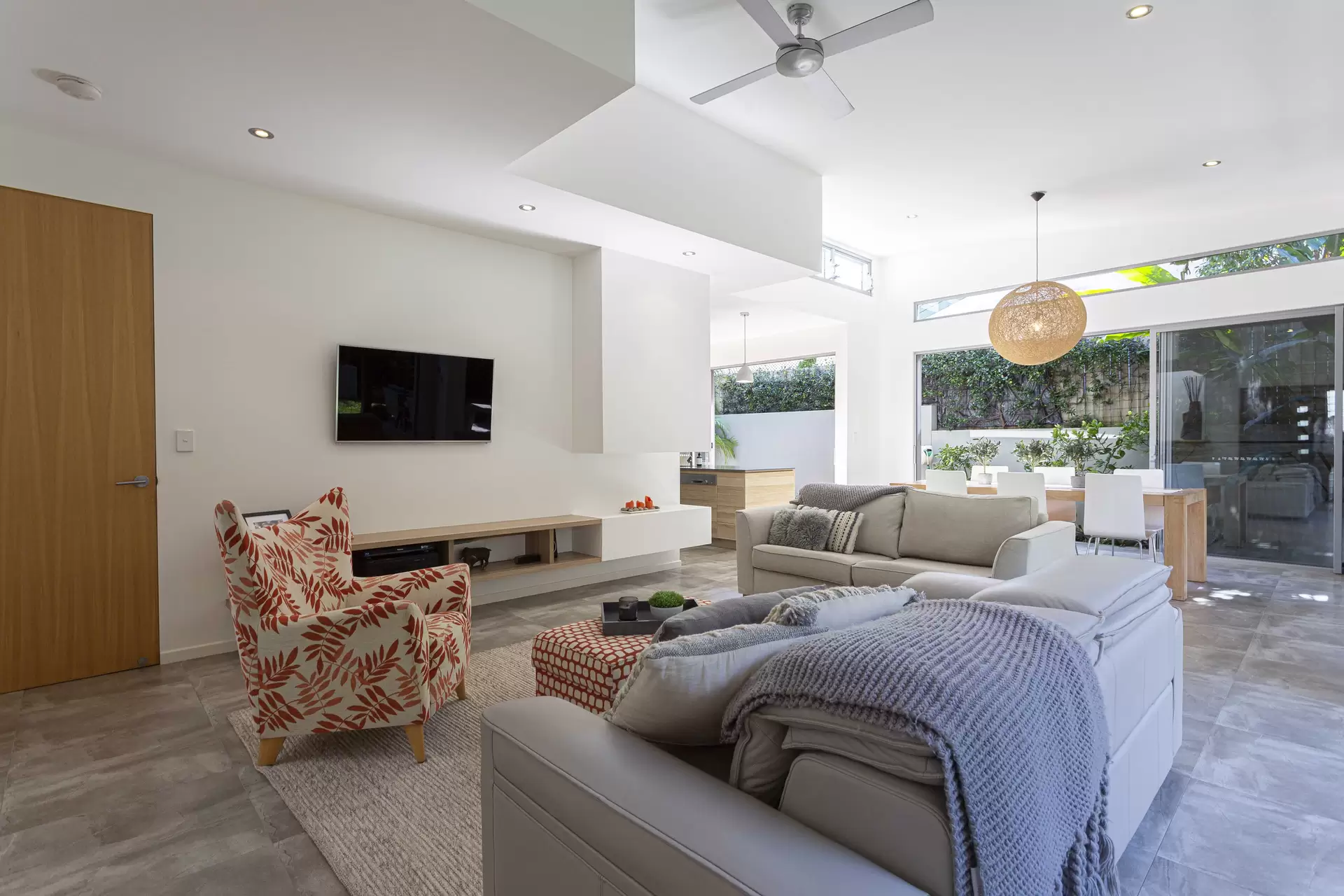 Photo #6: 2/6 Second Avenue, Coolum Beach - Sold by Ray White Noosa