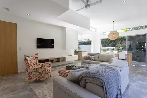 2/6 Second Avenue, Coolum Beach Sold by Ray White Noosa - image 6