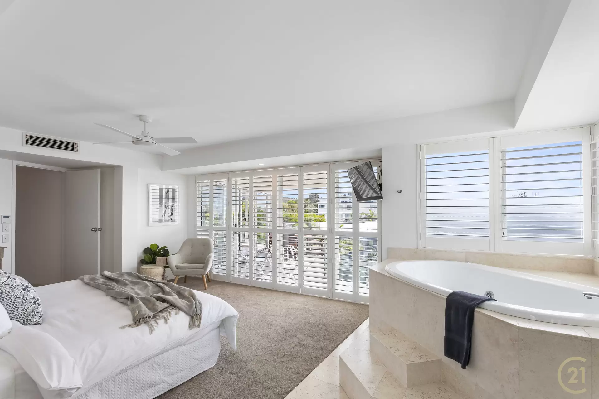 Photo #14: 2/31 Park Crescent, Sunshine Beach - Sold by Ray White Noosa