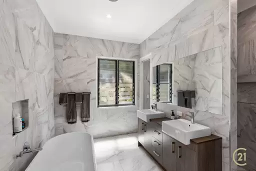 1 Lake Weyba Drive, Weyba Downs Sold by Ray White Noosa - image 8