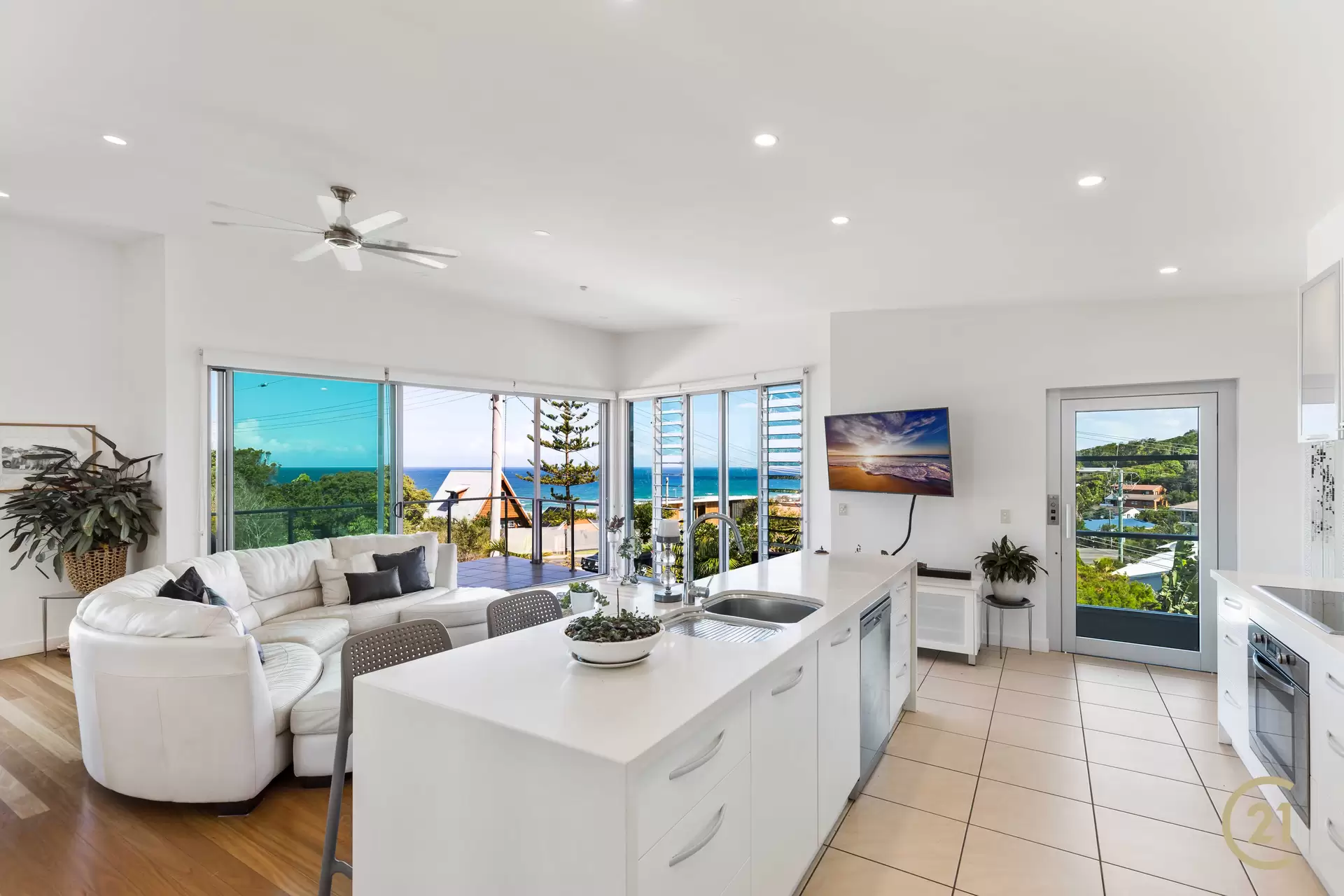Photo #9: 2A Currawong Crescent, Peregian Beach - Sold by Ray White Noosa