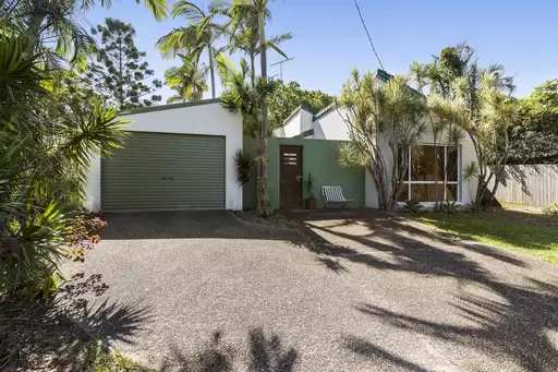 96 Pacific Avenue, Sunshine Beach Sold by Ray White Noosa - image 2