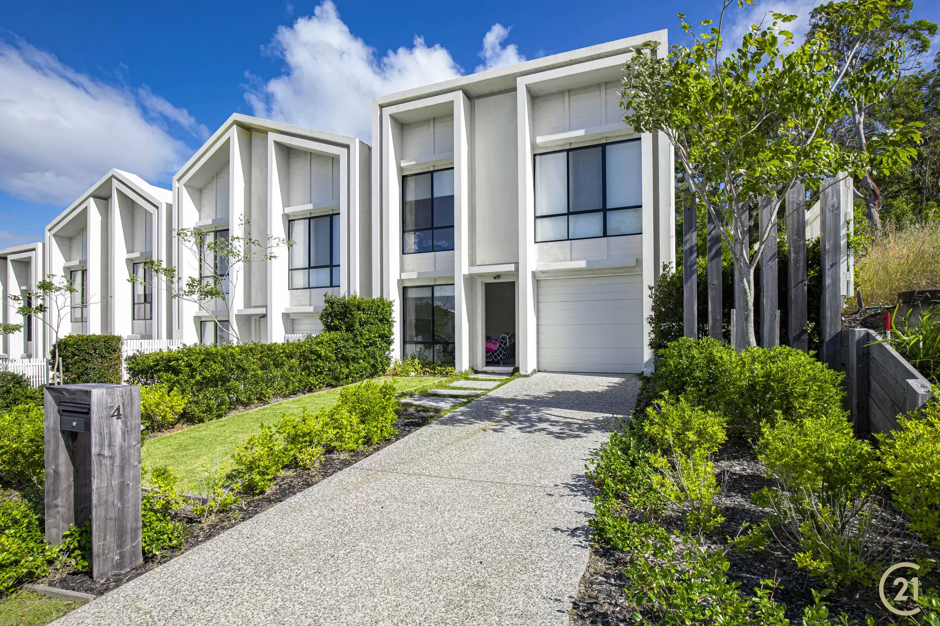 Photo #2: 4 Curlew Way, Peregian Springs - Sold by Ray White Noosa