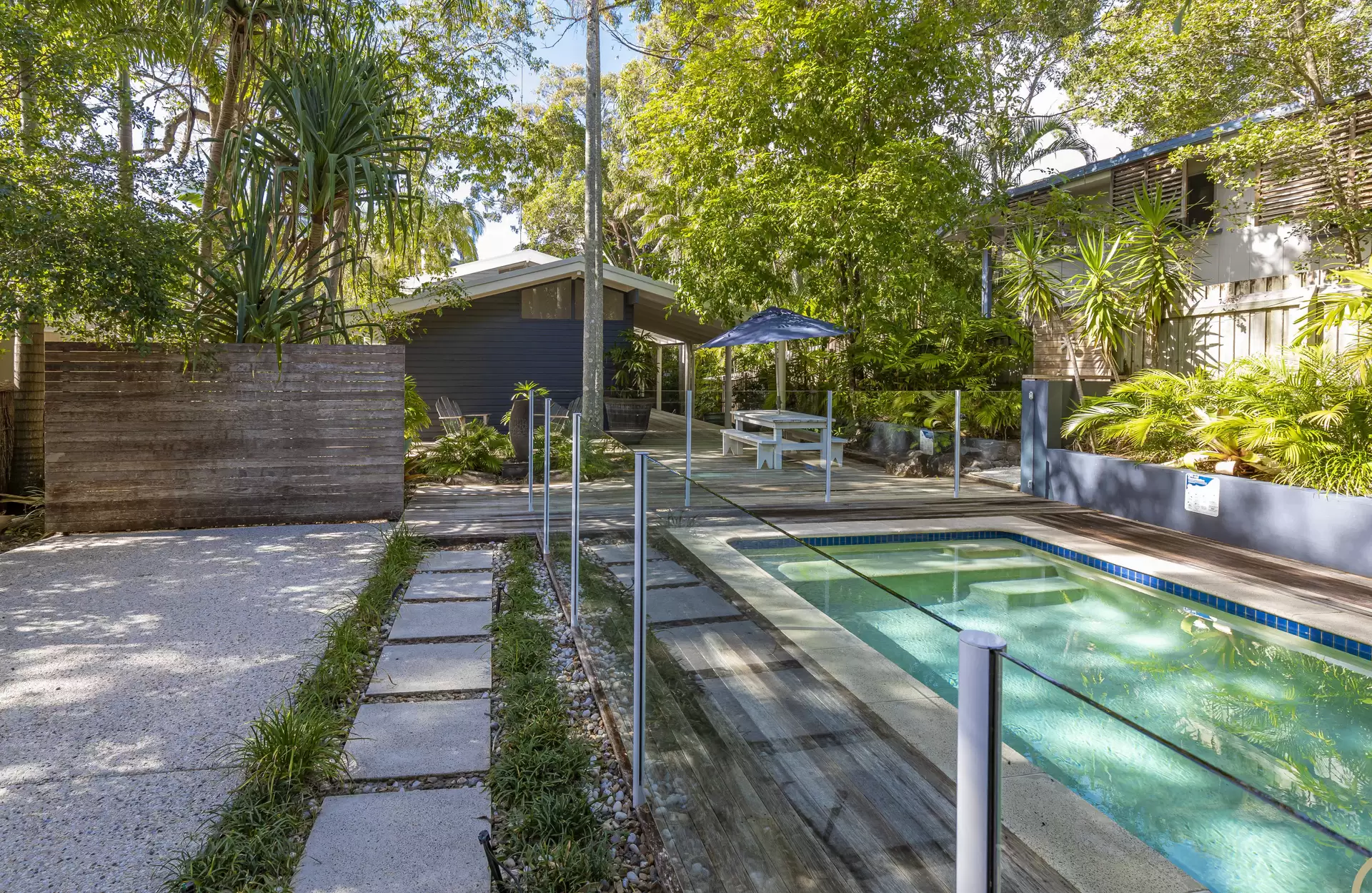 Photo #2: 6 Mitti Street, Noosa Heads - Sold by Ray White Noosa