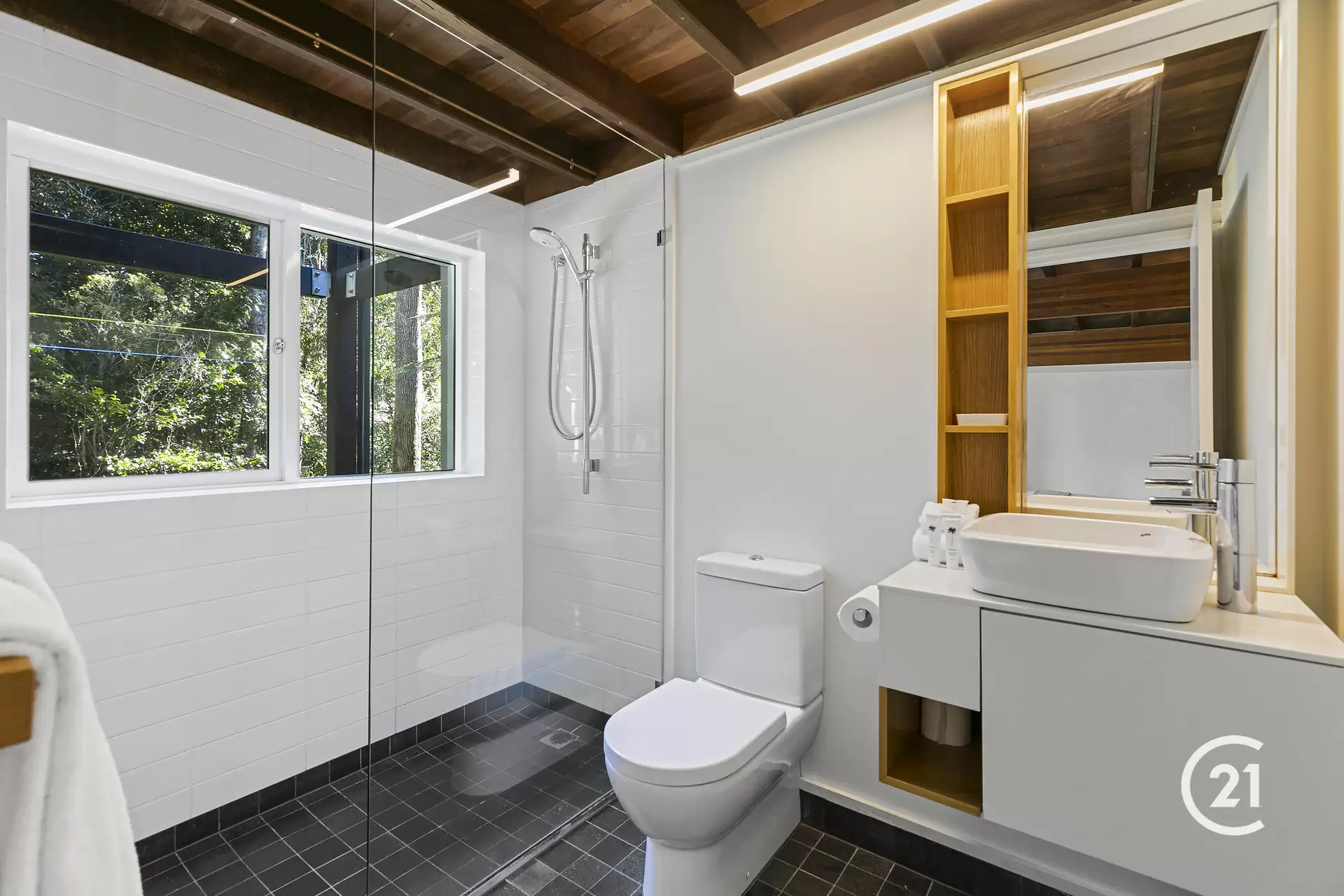 Photo #25: 4 Kareela Avenue, Noosa Heads - Sold by Ray White Noosa