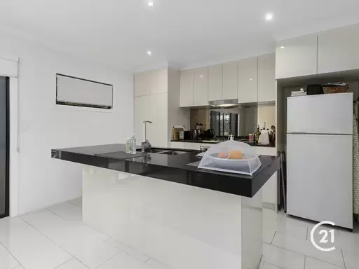 7 Curlew Way, Peregian Springs Sold by Ray White Noosa - image 2