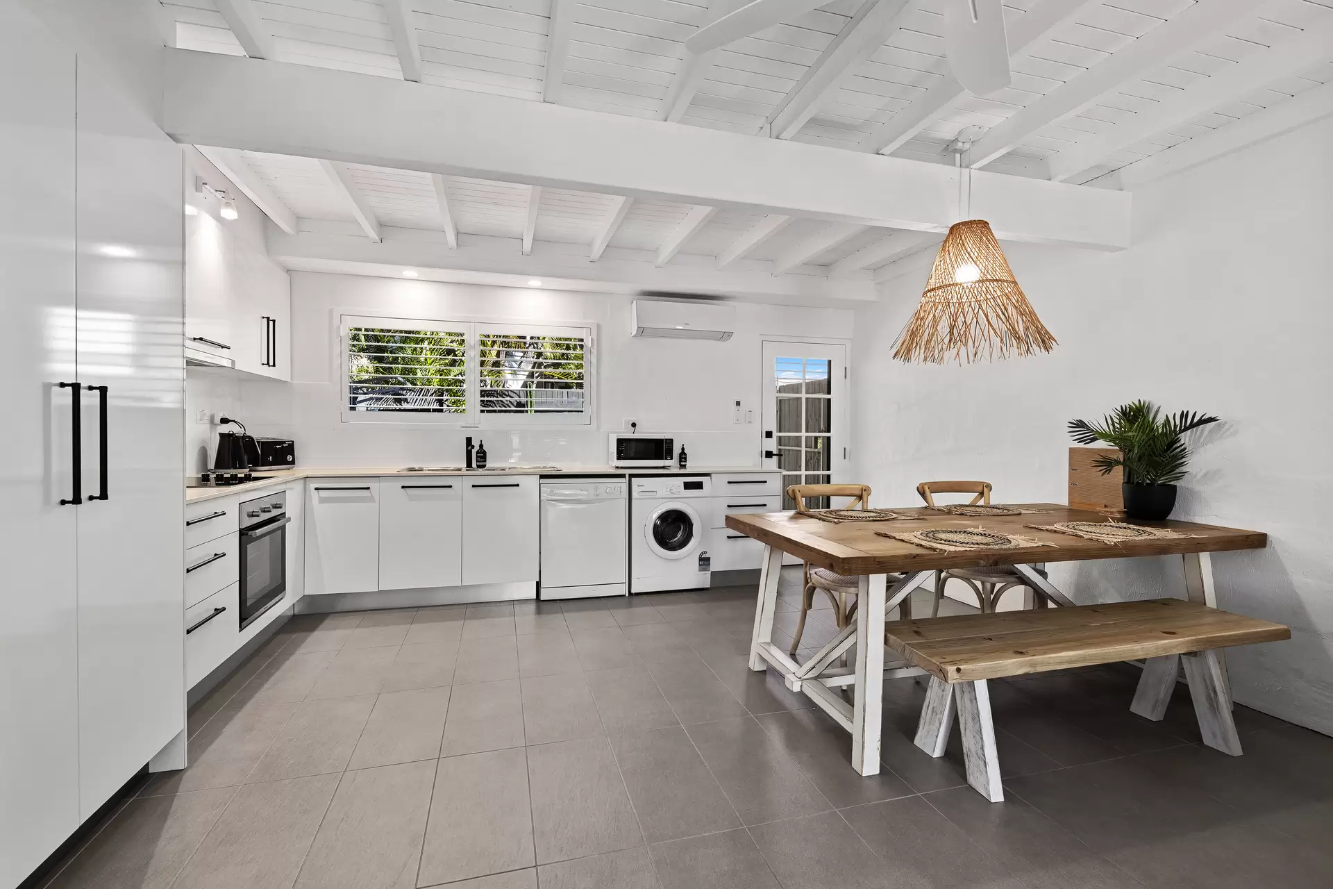 Photo #2: 1/25 Coral Tree Avenue, Noosa Heads - Sold by Ray White Noosa