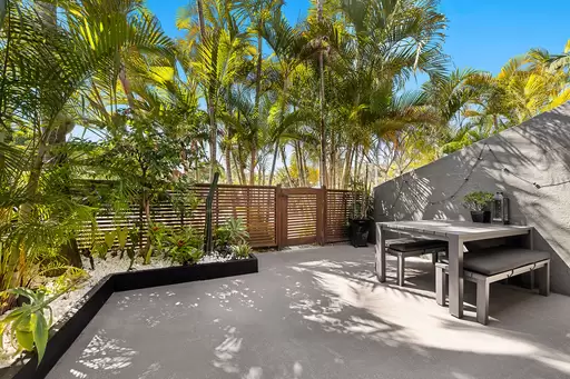 1/25 Coral Tree Avenue, Noosa Heads Sold by Ray White Noosa - image 5