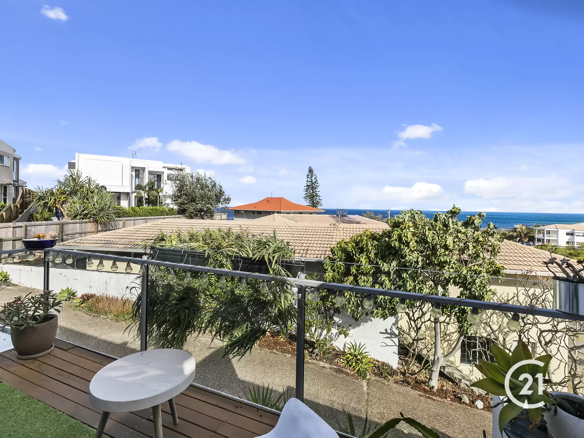 Photo #6: 2/6 Sobraon Street, Sunrise Beach - Sold by Ray White Noosa