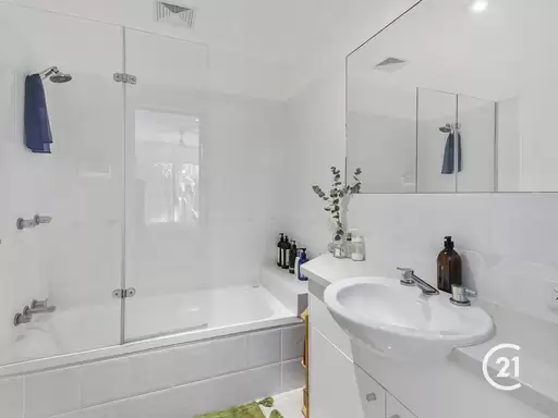 2/6 Sobraon Street, Sunrise Beach Sold by Ray White Noosa - image 9