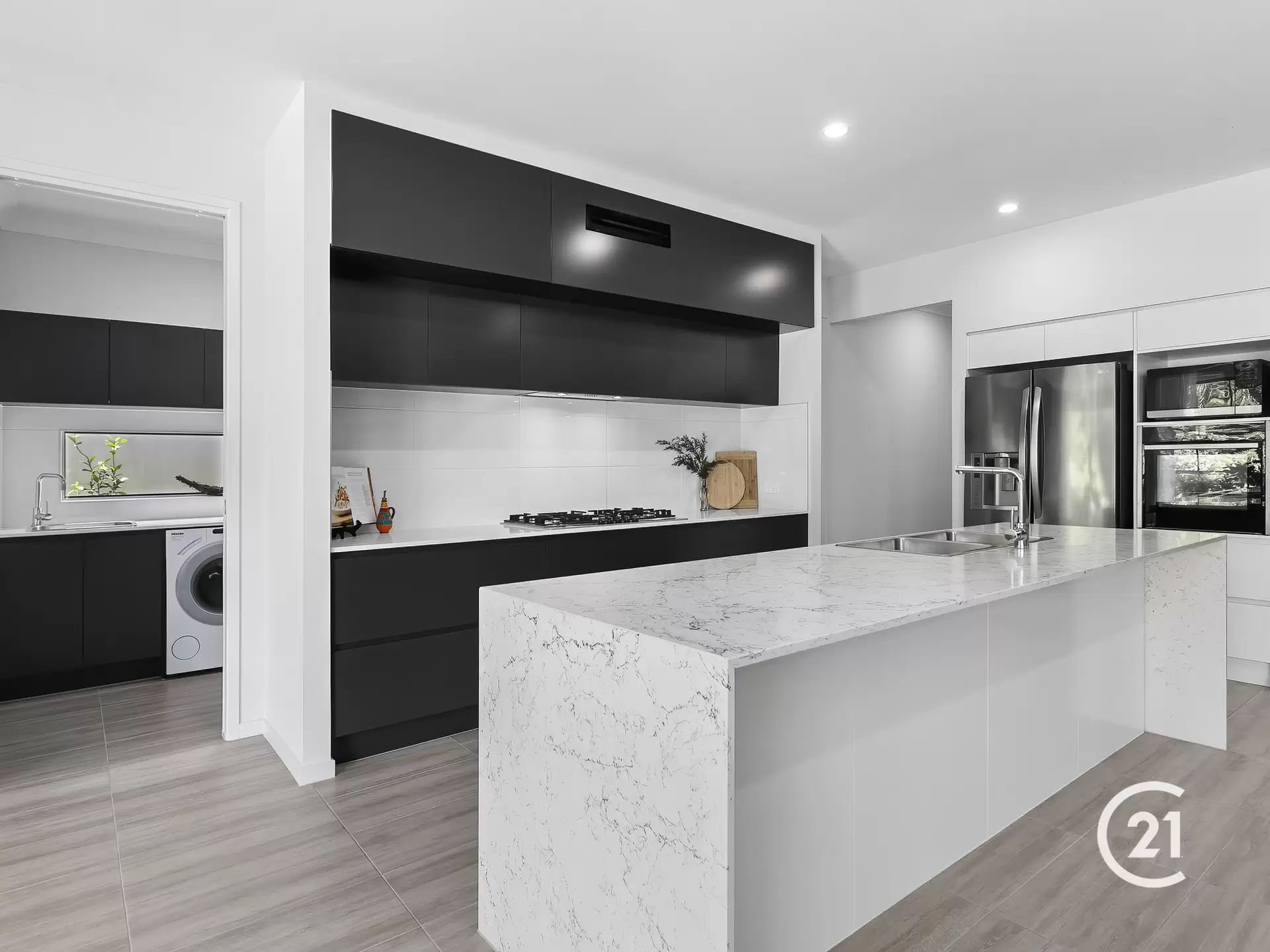 Photo #12: 24 Oasis Drive, Noosa Heads - Sold by Ray White Noosa