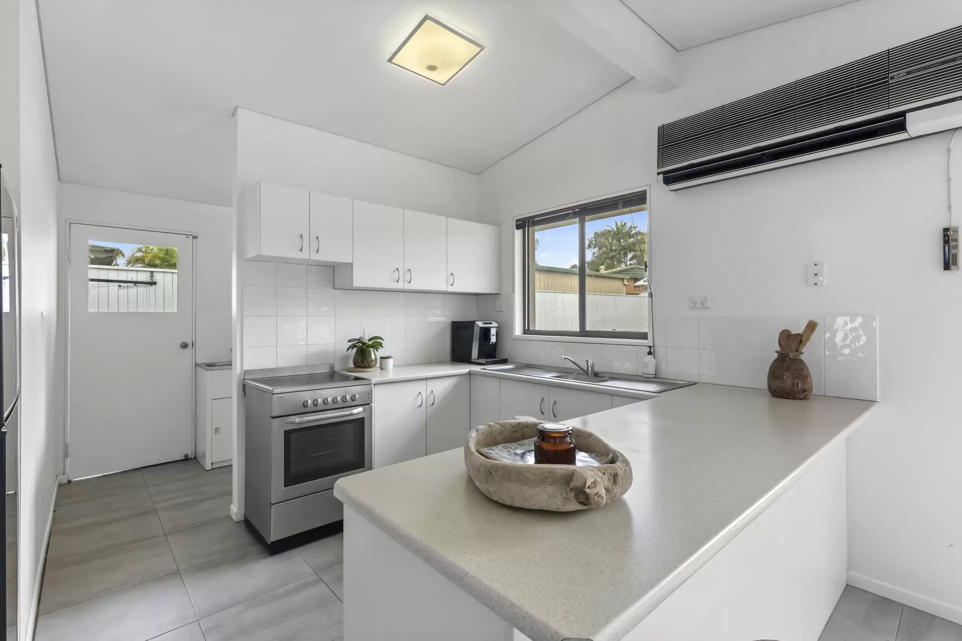 Photo #5: 65 Cooroy  Noosa Road, Tewantin - Sold by Ray White Noosa